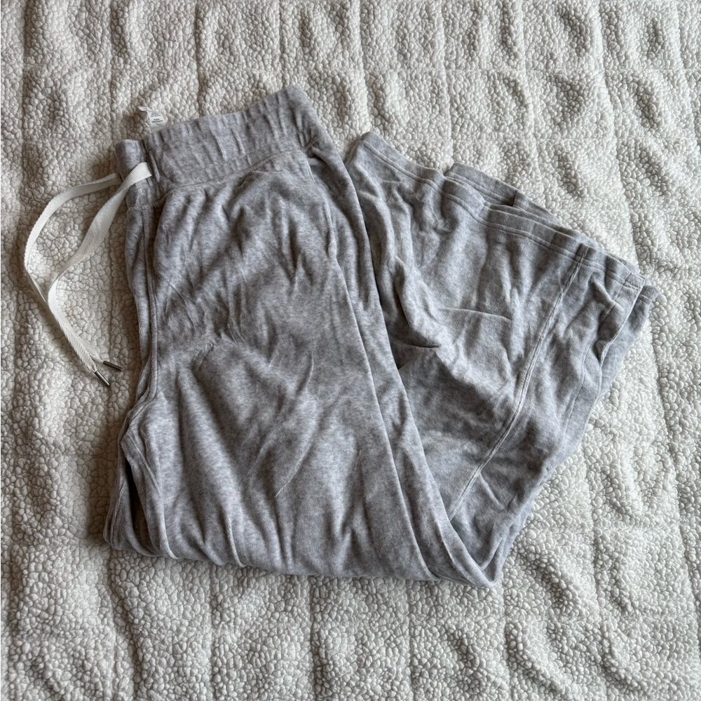 EUC Lululemon Wide Leg Pants